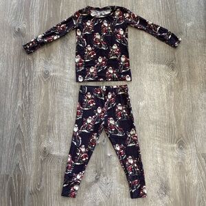 Bums and roses Clausin trouble 2 piece pajamas